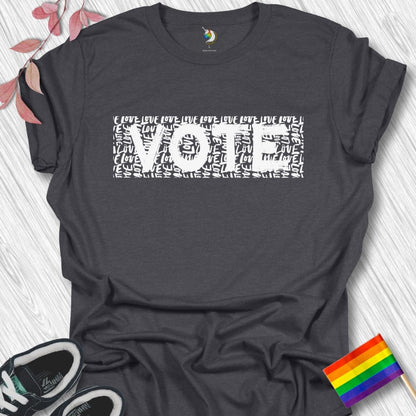 Vote on love pattern Unisex T-Shirt